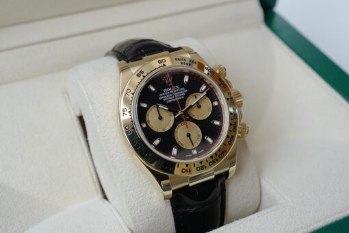 ROLEX DAYTONA REF.116518 Black x Gold dial x Red minute circle - 画像 (2)