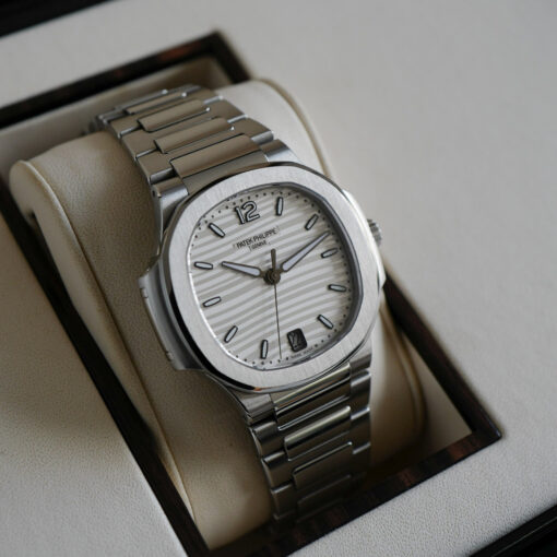 パテック・フィリップ/ノーチラス/国際保証書付き/PATEK PHILLIPE Ref.7118/1A-010 "Nautilus" Full Set - 画像 (5)