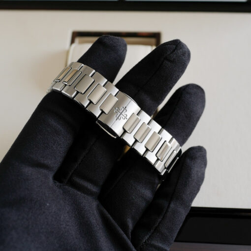パテック・フィリップ/ノーチラス/国際保証書付き/PATEK PHILLIPE Ref.7118/1A-010 "Nautilus" Full Set - 画像 (7)