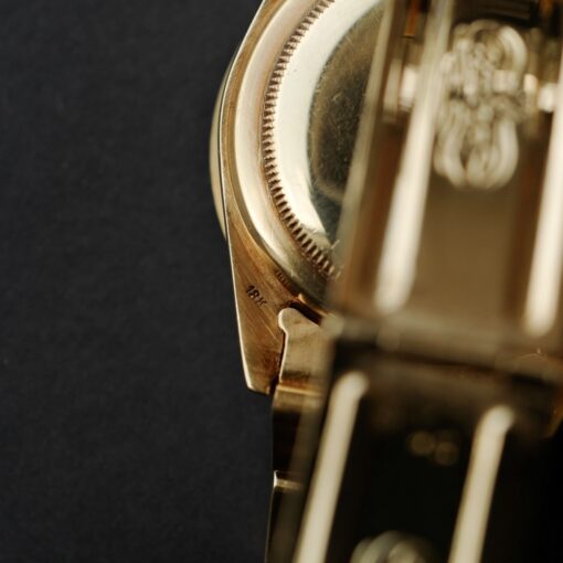 ロレックス/サブマリーナデイト1680/8/トロピカル/フジツボ/ROLEX SUBMARINER DATE 1680/8 18KYG "TROPICAL" Nipple Dial 1970y - 画像 (9)