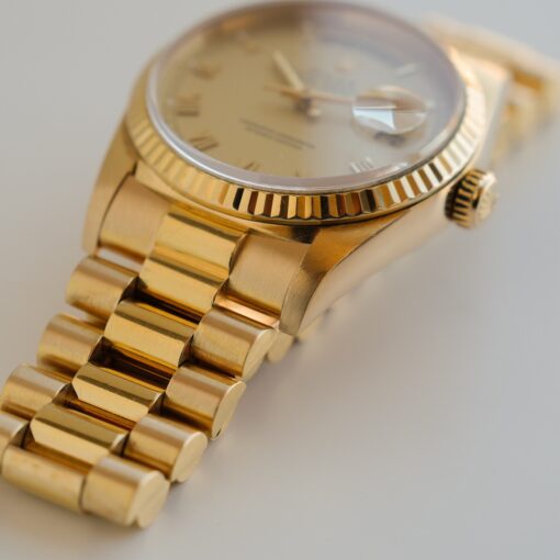 ロレックス/デイデイト36/18238/S番/ローマ数字/18Kイエローゴールド/ROLEX DAY-DATE 36 Ref.18238 18KYG "Roman" 1993 Box and Papers - 画像 (6)