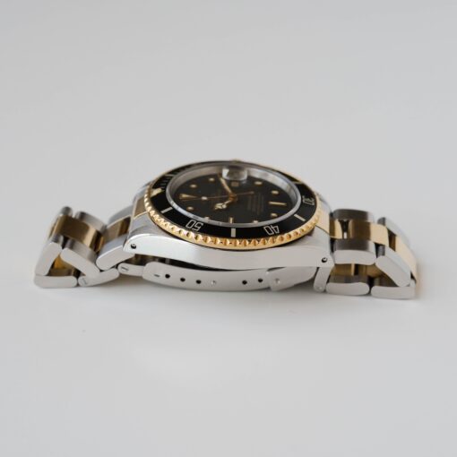 ロレックス/サブマリーナーデイト16803/R番/フジツボダイヤル/18Kイエローゴールド/ROLEX SUBMARINER DATE REF.16803 "Black Nipple Dial" 18KYG 1988y - 画像 (4)