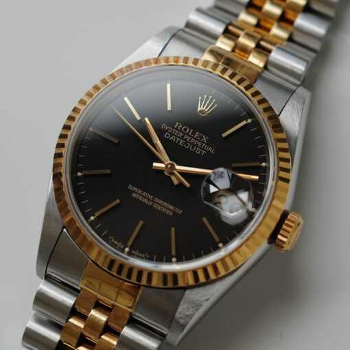 ロレックス/デイトジャスト16233/ブラックダイヤル/18Kイエローゴールド/ブヘラ保証書付き/ROLEX DATE-JUST REF.16233 18KYG "BLACK" with Paper Bucherer 1994y - 画像 (4)