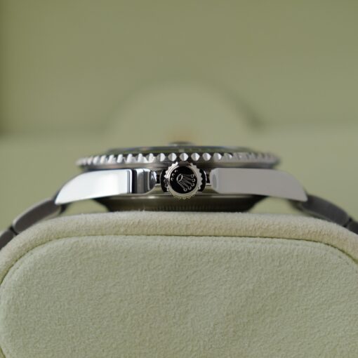 【ON HOLD】ロレックス/サブマリーナーデイト16610LV/Z番/グリーンサブ/保証書付フルセット/ROLEX SUBMARINER DATE REF.16610LV "KERMIT" Z-Serial 2006-07Y FULL SET - 画像 (8)